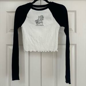 Aeropostale Cropped Ribbed Long Sleeve Tee Shirt w/Embroidered LA Pic on Front
